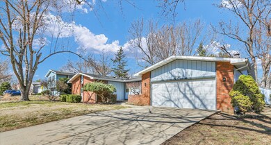 208 E Mchenry St, Urbana, IL 61801 - photo 2