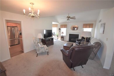 1242 Briarwood Ln, Easton, PA 18040 - photo 5