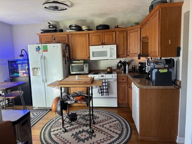 4 Tyndale St unit 2, Roslindale, MA 02131 - photo 2