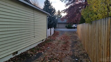 unlisted-address, Redmond, OR 97756 - photo 5