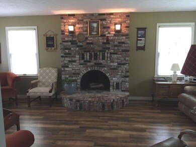 80 S Lisbon Rd, Lewiston, ME 04240 - photo 4