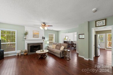 12133 Moonshadow Ln, Huntersville, NC 28078 - photo 7