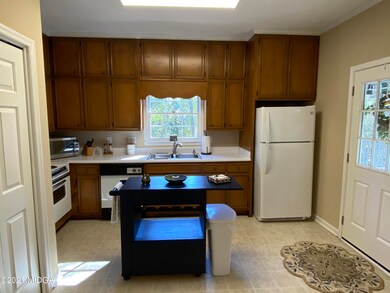 Bright and Airy!