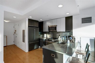 Crystal Point unit 2906, Jersey City, NJ 07302 - photo 3