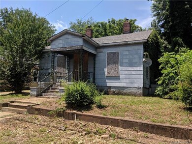 1316 Caldwell St, Statesville, NC 28677 - photo 3