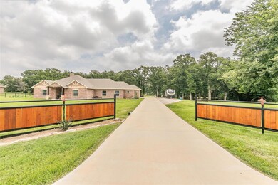 224 Amanda Dr, Weatherford, TX 76088 - photo 3