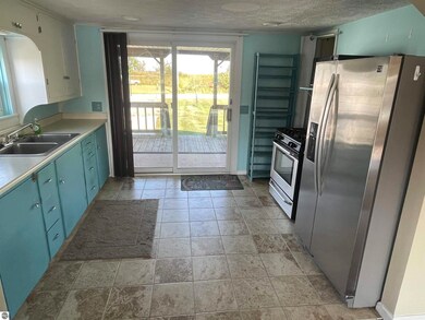 1922 S Riverside Dr, Au Gres, MI 48703 - photo 4