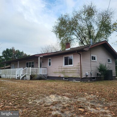 209 E 3rd St, Seaford, DE 19973 - photo 2