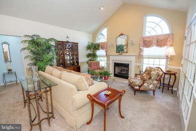 809 Persimmon Ln unit V125, Langhorne, PA 19047 - photo 7