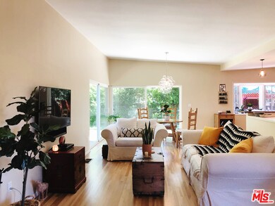 5035 Calderon Rd, Woodland Hills, CA 91364 - photo 4