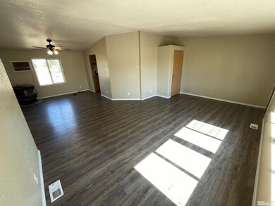 8410 Bluebird Ct, Winnemucca, NV 89445 - photo 6