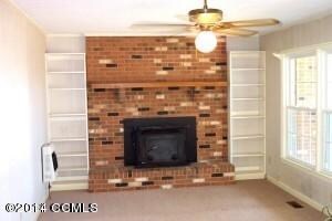 642 Bayview Living Room