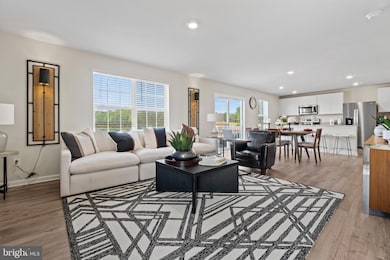 2770 Turning Leaf Ct, Lake of the Woods, VA 22508 - photo 2