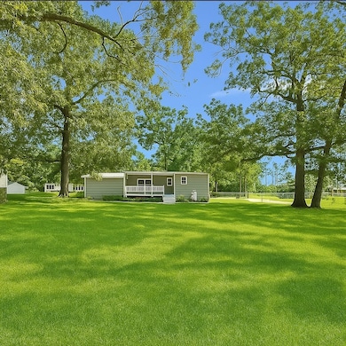 308 Spring Branch, Lufkin, TX 75904 - photo 2