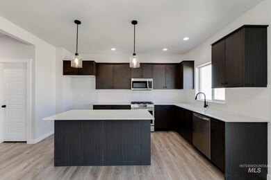 16732 Sentinel Ave, Caldwell, ID 83607 - photo 5