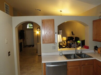 902 E Hearne Way, Gilbert, AZ 85234 - photo 3