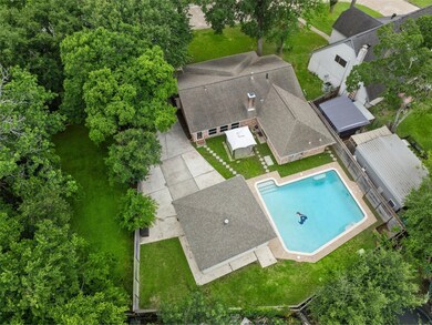 6410 Fairwood Dr, Houston, TX 77088 - photo 3