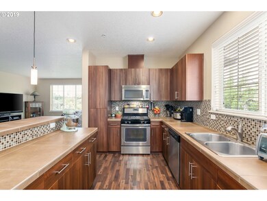 21533 NW Rockne Way, Beaverton, OR 97006 - photo 4