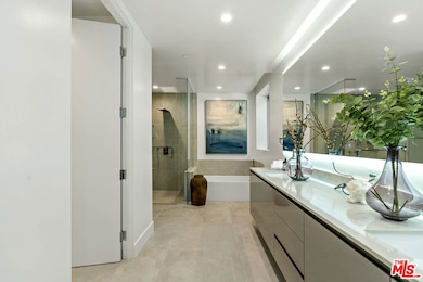 728 N Sweetzer Ave unit 115, West Hollywood, CA 90069 - photo 7