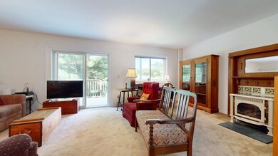 9 Stonehedge Dr, South Burlington, VT 05403 - photo 3