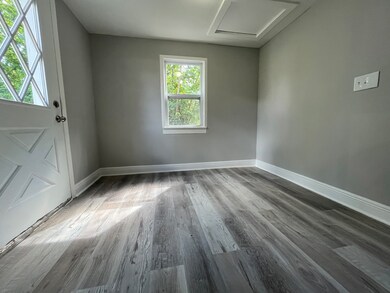 836 S Sumner Ave, Aurora, IL 60505 - photo 7