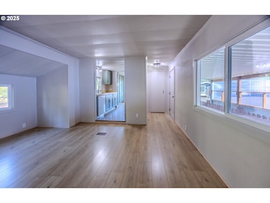 83763 Highway 101 unit 21, Florence, OR 97439 - photo 6