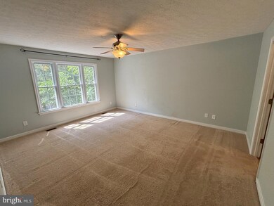 1327 Lakeview Pkwy, Locust Grove, VA 22508 - photo 6