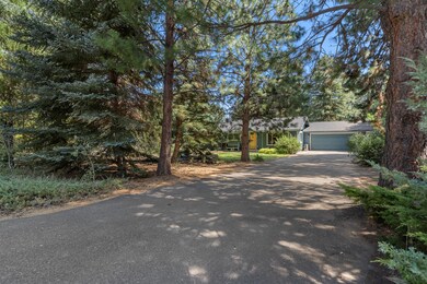 60832 Opal Dr, Bend, OR 97702 - photo 7