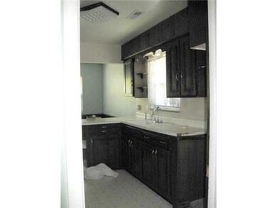 68 N Ashburton Rd, Columbus, OH 43213 - photo 6