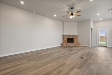 11-6301 Wausau Ave_8208