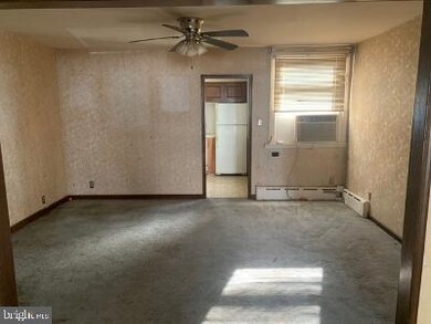 149 N Carol Blvd, Upper Darby, PA 19082 - photo 5