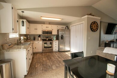 3412 SW Pumice Place, Redmond, OR 97756 - photo 2