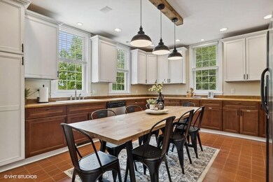 05_17612AveryRoad_5_Kitchen_LowRes