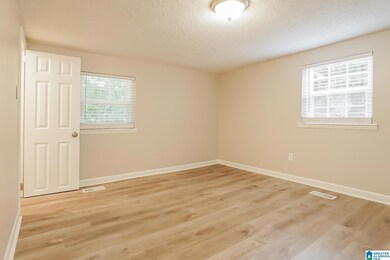 2112 Headrick Rd, Bessemer, AL 35022 - photo 7