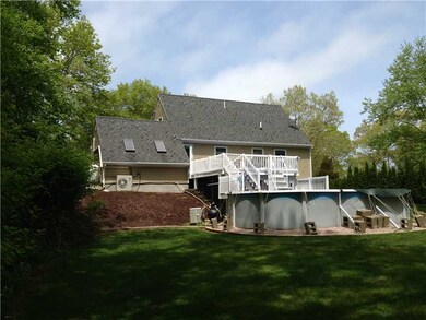 Swimming Pool/Hot Tub/Sauna.