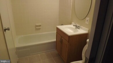 2307 Freetown Ct unit 17/12C, Reston, VA 20191 - photo 5