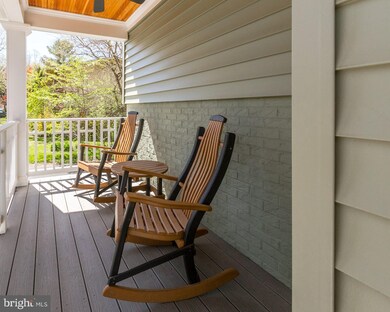 8632 Winthrop Dr, Alexandria, VA 22308 - photo 3