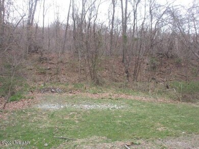 1909 W Independence St, Coal Township, PA 17866 - photo 4