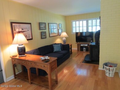 9 S Colonial Heights, Troy, NY 12180 - photo 4