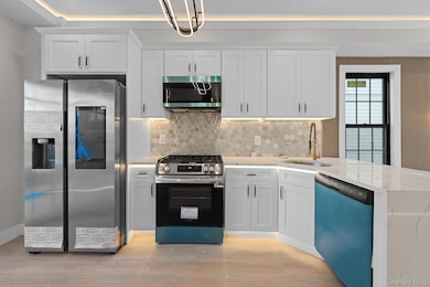 104-11 188th St, Jamaica, NY 11412 - photo 2