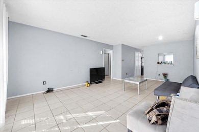 10410 Little Pebble Dr, Austin, TX 78758 - photo 5