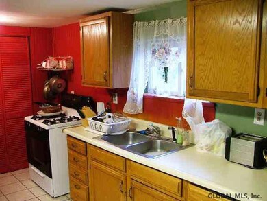 62 Van Buren St, Ballston Spa, NY 12020 - photo 2