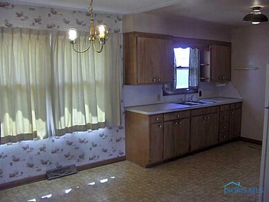 217 E Williams St, Archbold, OH 43502 - photo 6