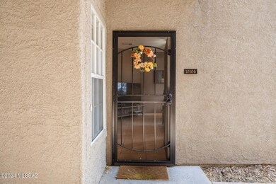9-web-or-mls-1500 E Pusch Wilderness Dr
