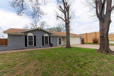 1437 Harrison Ln, Hurst, TX 76053 - photo 2