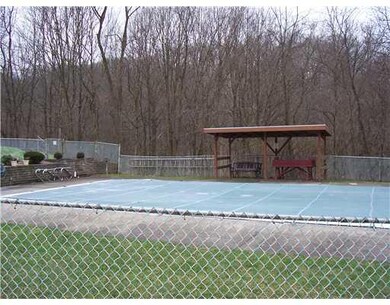 Swimming Pool/Hot Tub/Sauna. PRIVATE POOL
