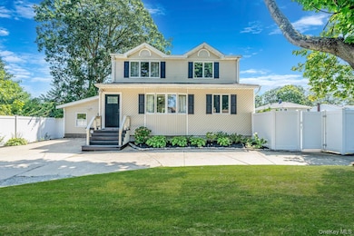 10 Roy Ave, West Islip, NY 11795 - photo 2