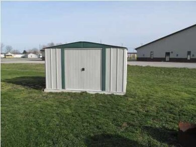 301 E Maple St, Petersburg, IN 47567 - photo 5