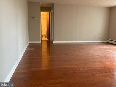 Radnor House unit 301, Bryn Mawr, PA 19010 - photo 7