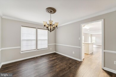 6913 S Dewey Ct, Fredericksburg, VA 22407 - photo 5